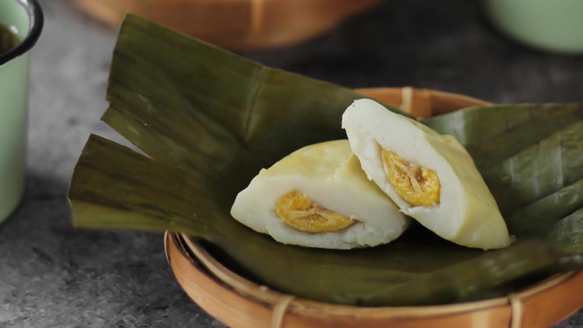 Kue nagasari pisang yang dibungkus rapi dengan daun pisang, siap untuk disajikan.  Kue nagasari pisang yang dibungkus rapi dengan daun pisang, siap untuk disajikan.  Kue nagasari pisang yang dibungkus rapi dengan daun pisang, siap untuk disajikan.  Kue nagasari pisang yang dibungkus rapi dengan daun pisang, siap untuk disajikan.  