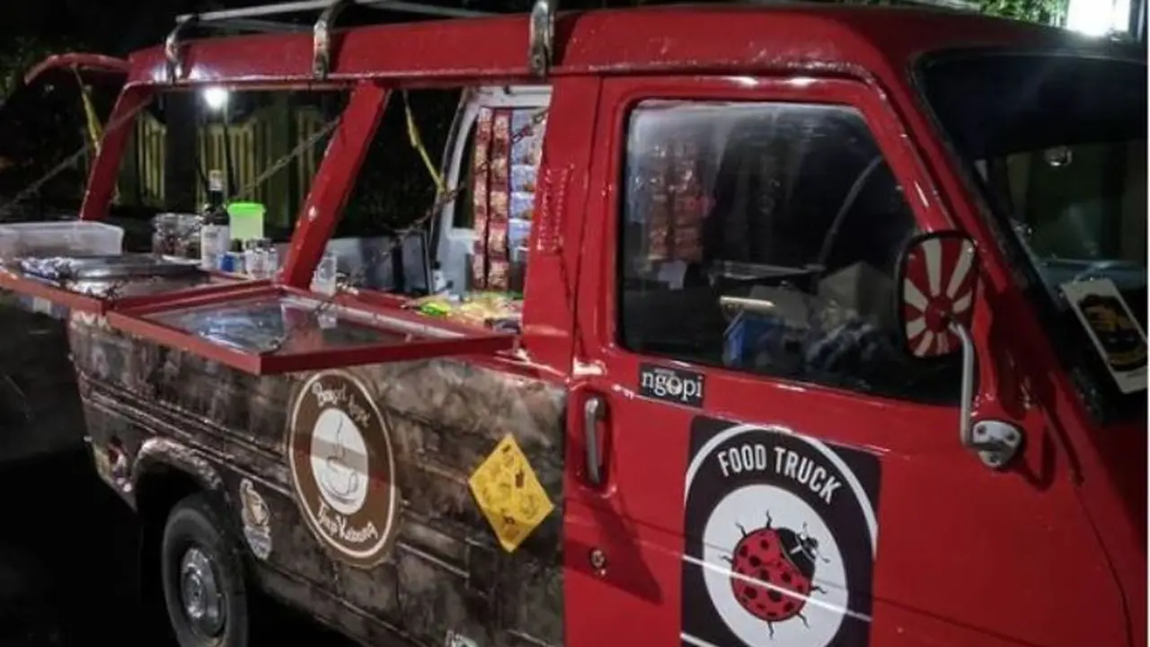 Warung Angkringan Buka di Persawahan demi Hindari Razia Petugas Selama PPKM