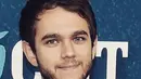 Dj tampan Zedd pernah menjalin kasih dengan Selena Gomez,  karena mereka sempat satu project dalam single Selena yang bertajuk ‘I Want You To Know”.  (via instagram@zedd/Bintang.com)