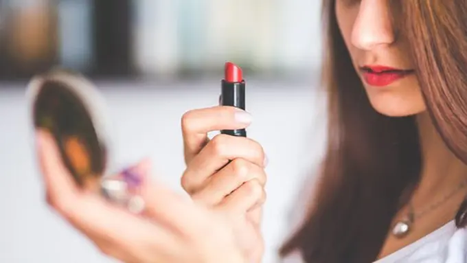 copyright pexels.com/Karolina Grabowska.STAFFAGE