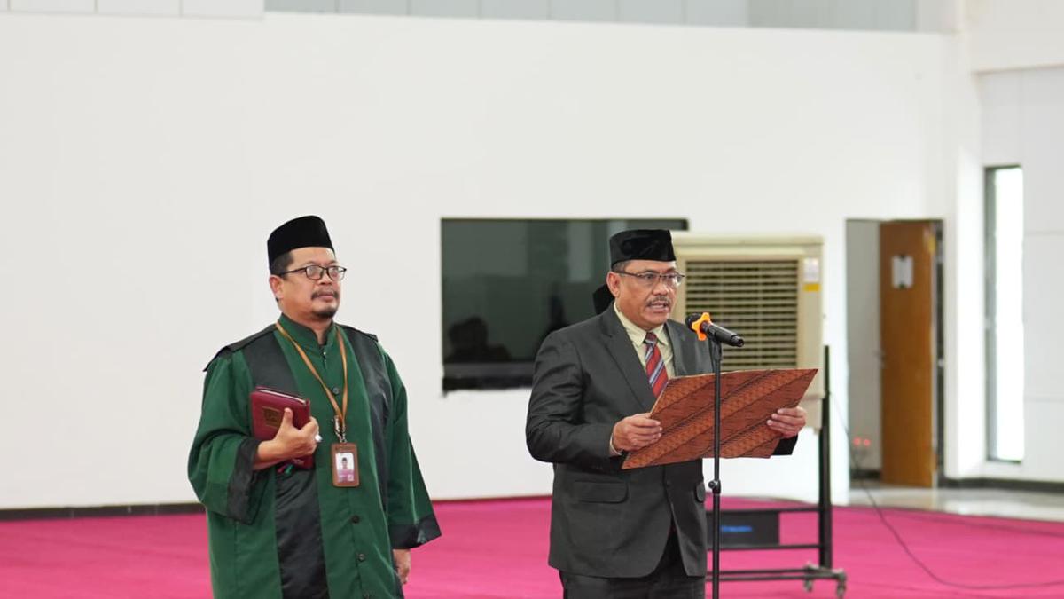 Dilantik Sebagai Penjabat Sekda Bontang, Akhmad Suharto Diminta Perkuat Koordinasi Birokrasi