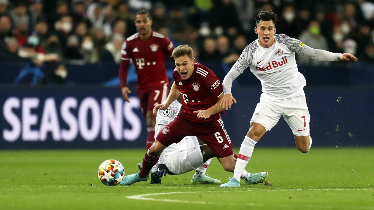 Foto: Gol Telat Kingsley Coman Selamatkan Bayern Munchen atas RB Salzburg di Babak 16 Besar Liga Champions
