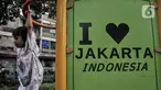 Seorang anak bermain di Ruang Publik Terpadu Ramah Anak (RPTRA) Benhil 2, Bendungan Hilir, Jakarta, Rabu (14/9/2022). Pemerintah Provinsi DKI Jakarta gencar membangun ruang publik di Ibu kota guna meningkatkan interaksi antarwarga dan sebagai destinasi hiburan alternatif. (merdeka.com/Iqbal S. Nugroho)