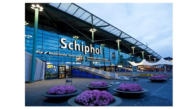 Bandara Schiphol Amsterdam