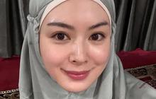6 Potret Ayana Moon Selebgram Asal Korea Puasa Ramadan di Indonesia, Asik Jajan Cilok hingga Solat Terawih di Masjid Sunda Kelapa