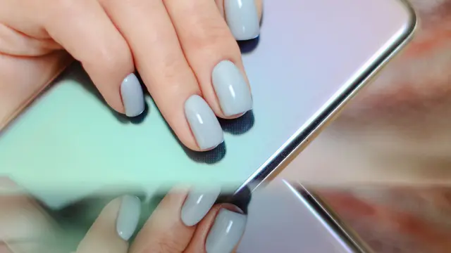 8 Warna Kutek yang Cocok untuk Kulit Sawo Matang, Tidak Bikin Kusam