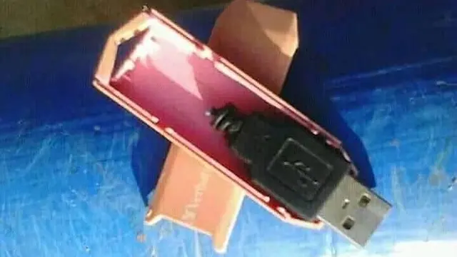 7 Modifikasi Nyeleneh Barang Elektronik Ini Bikin Tepuk Jidat