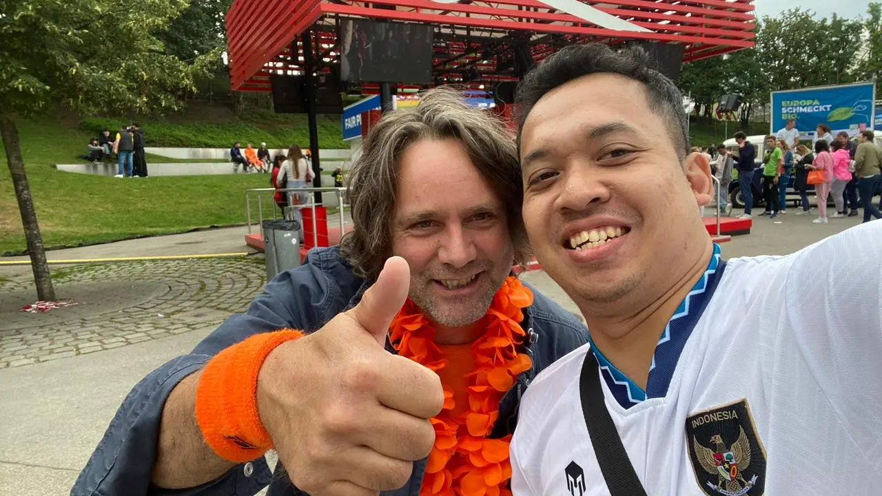 Bola.com dengan penggemar Timnas Belanda