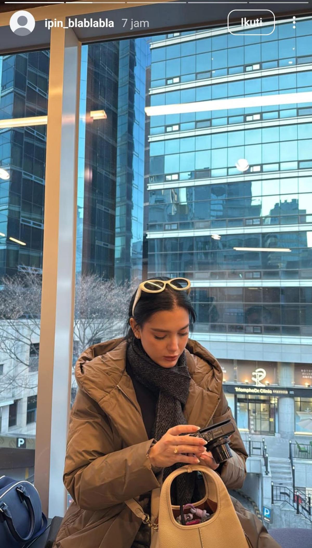 Potret Yasmine Ow Bulan Madu di Korea Bareng Suami, Kalap Belanja Makeup dan Softlens