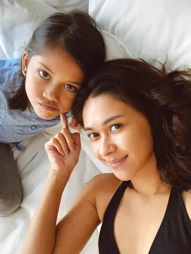 Potret 6 Anak Artis Bermata Indah Ini Sukses Bikin Gemas