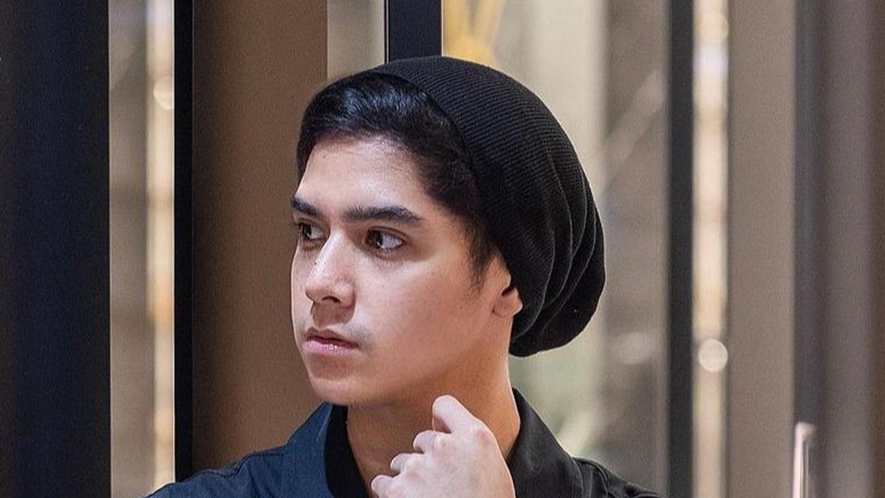 Muda tampan dan keren tepat disematkan kepada Al Ghazali.