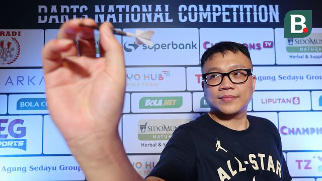 Foto: Aksi Memukau Benny Tandean, Debutan Langsung Jadi Juara Darts National Competition Series 03