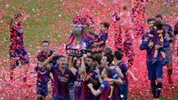 Momen perayaan juara La Liga musim 2014/2015 Barcelona di Camp Nou (AFP PHOTO / JOSEP LAGO)