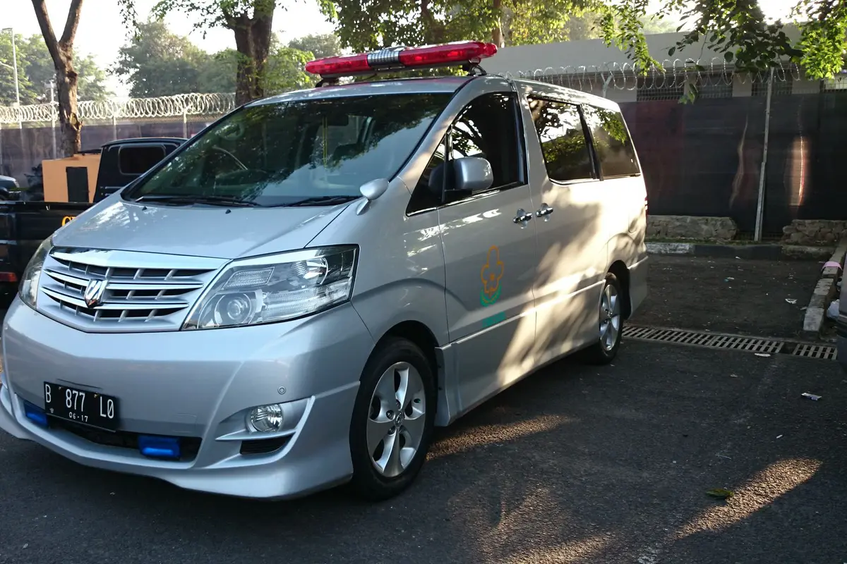 [Bintang] Ambulans Olga Syahputra