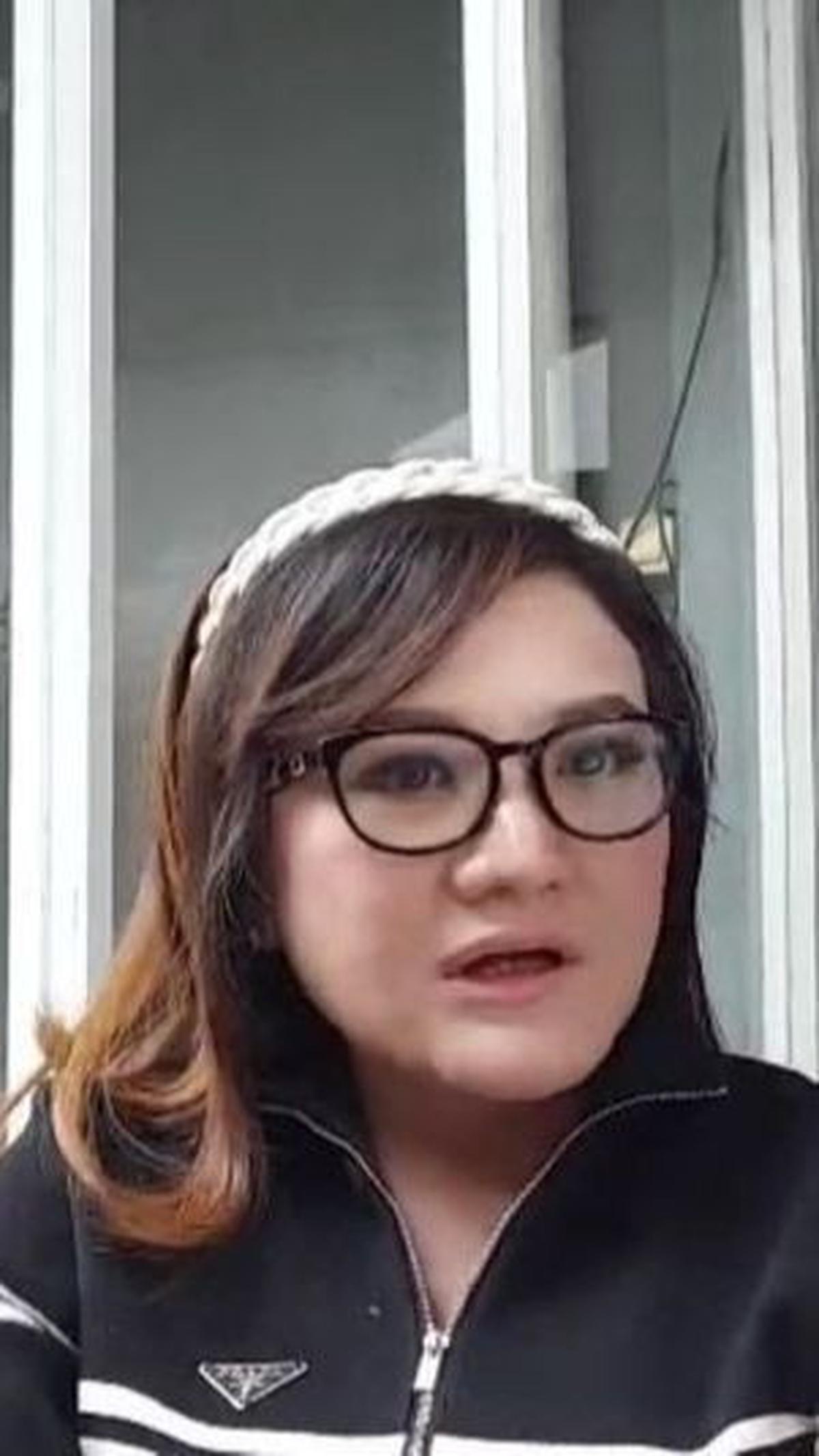 Kiki Amalia Mengaku Rajin Yoga