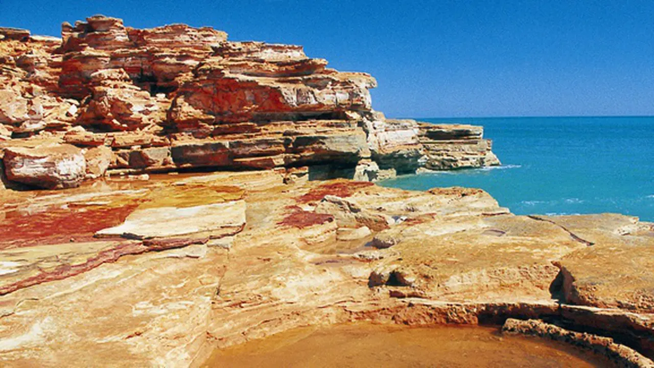 (c) broomesightseeingtours.com.au