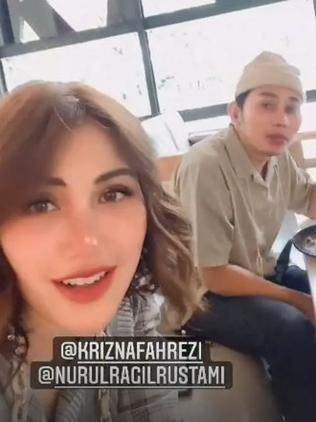 6 Potret Terbaru Ayu Ting Ting dengan Rambut Pendek, Curi Perhatian