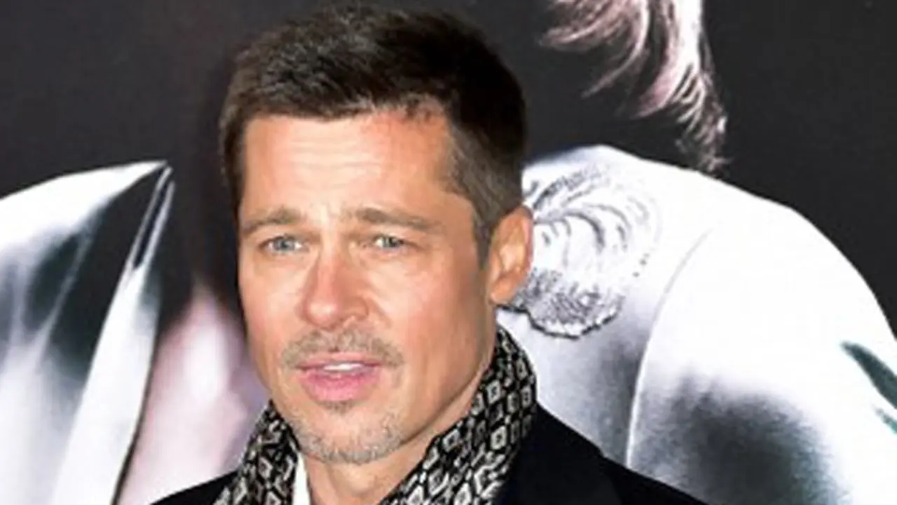 Brad Pitt dikabarkan kembali berpacaran, namun ayah enam anak itu disebut tak lagi punya hati untuk bercinta. (AFP/Bintang.com)