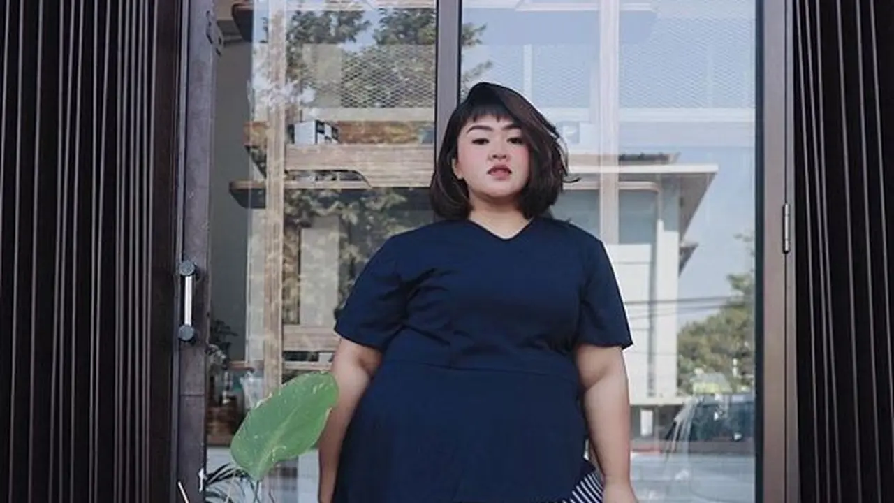 Singkirkan Minder, Kini Adhitira Hanim Jadi Panutan Para Pemilik Tubuh Plus Size