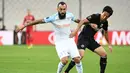 Sejak kedatangannya ke Marseille membuat pemain 31 tahun tersebut kian dikenal. Penampilannya sungguh garang dengan brewok lebat yang ia miliki. (AFP/Boris Horvat)