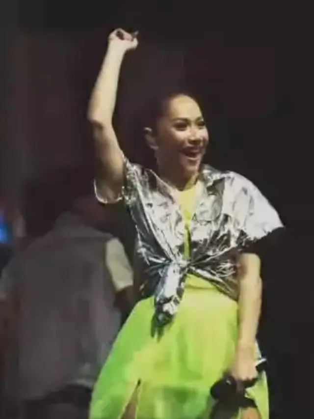 Bunga Citra Lestari berpenampilan nyentrik (Instagram/bclsinclair)