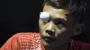 Petenis meja Indonesia, Yayang Gunaya, berusaha mengembalikan bola saat melawan petenis meja Jepang. Hiroki Sazakazi, pada laga Asian Para Games di Ecovention Ancol, Jakarta, Sabtu (6/10/2018). (Bola.com/Vitalis Yogi Trisna)
