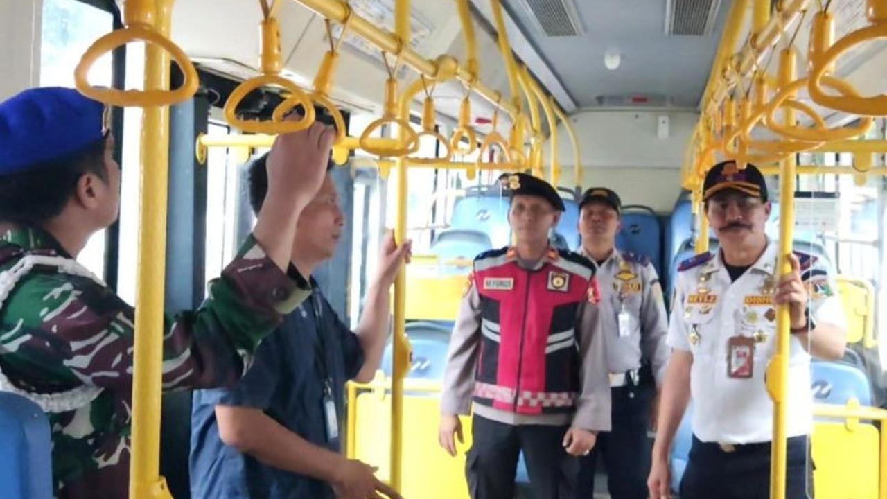 Angkutan Dini Hari Terminal Kampung Rambutan Siap Layani Penumpang Arus Balik Natal dan Tahun Baru
