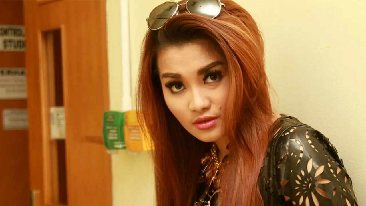 Fitri Carlina