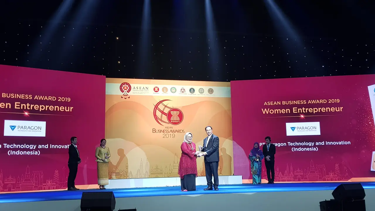 Founder PT Paragon Technology and Innovation Raih Penghargaan di ASEAN Business Award (ABA) 2019
