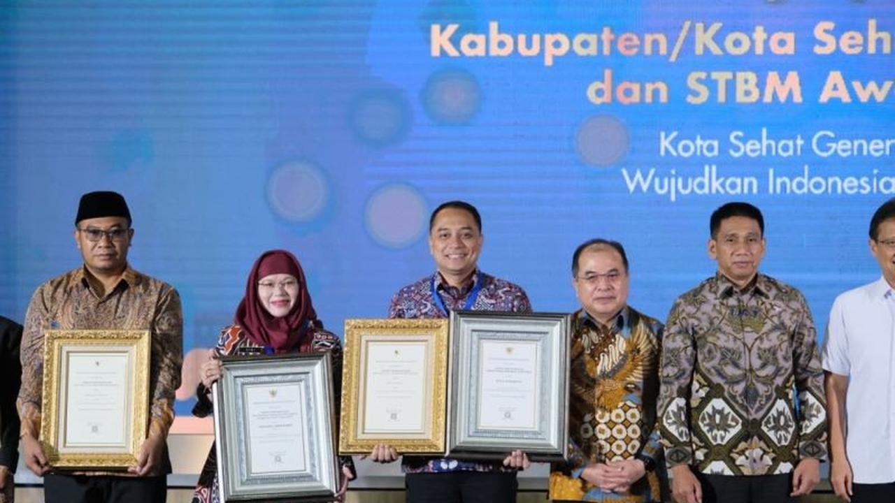 Surabaya Borong Dua Penghargaan Tertinggi Nasional, Raih Predikat Kota Sehat Swasti Saba Wistara Paripurna