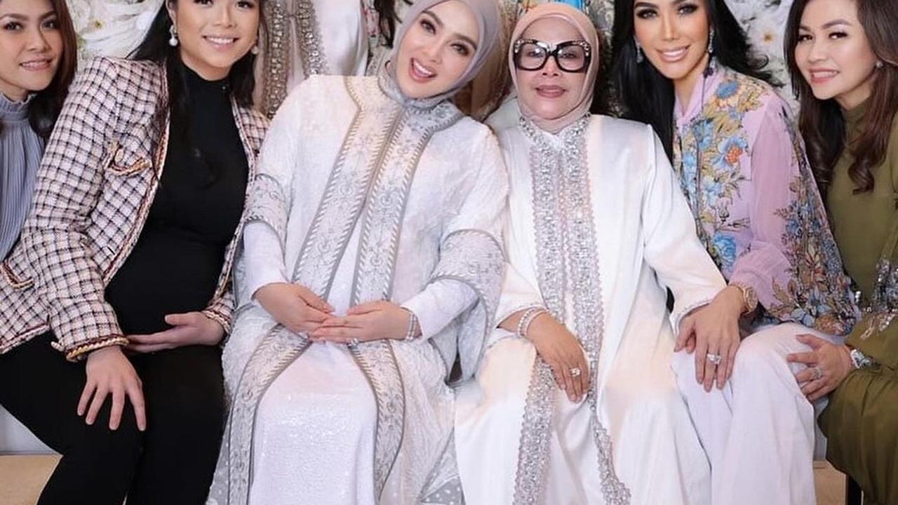 Persahabatan Keduanya Tetap Kuat