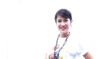 Dian Sastrowardoyo Ungkap Nama Penulis Puisi Teaser Aadc 2 News Entertainment Fimela Com
