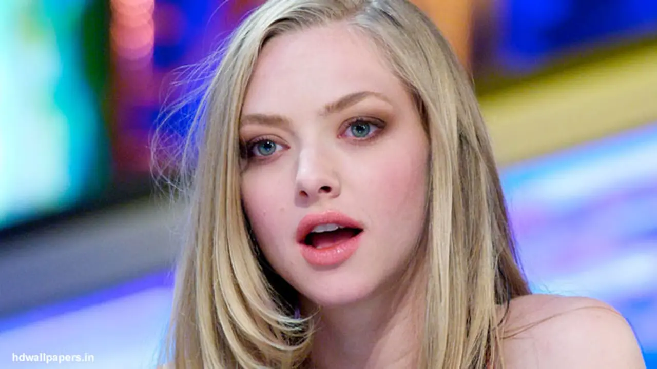 amanda-seyfried-130819c.jpg