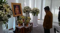 Jusuf Kalla mendoakan mendiang Raja Bhumibol