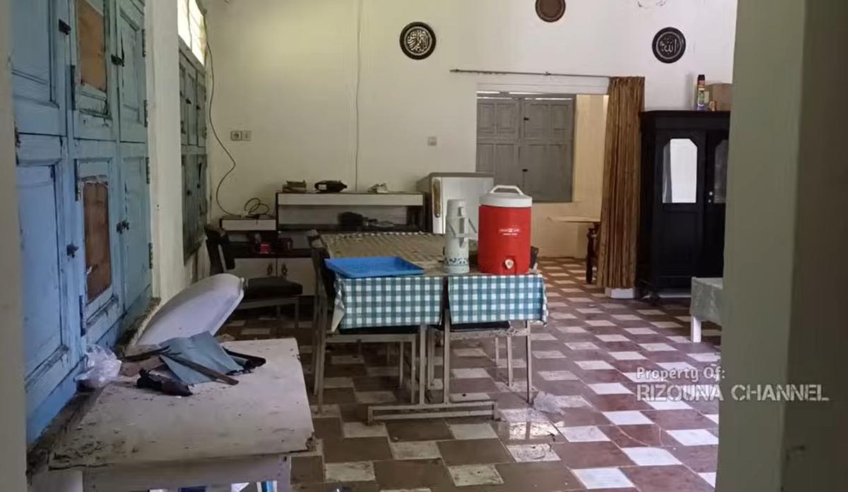 Kondisi Rumah Kosong Diduga Milik Almarhum Dono Warkop DKI