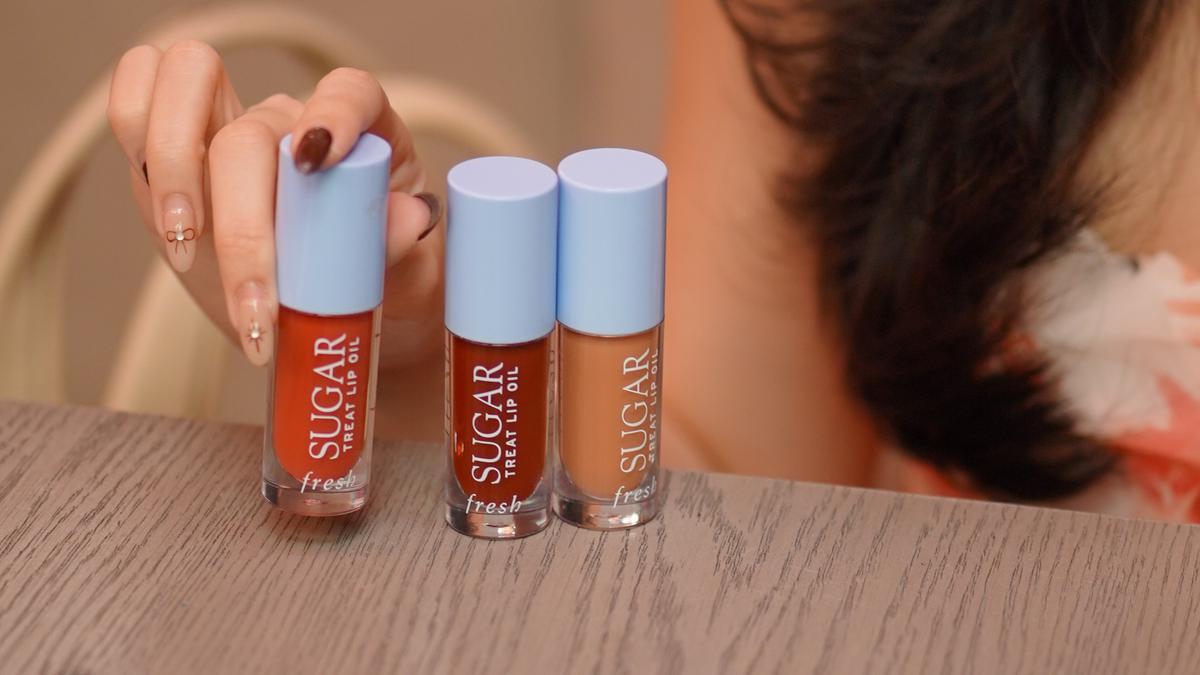 Fresh Sugar Treat Lip Oil, Perpaduan Perawatan dan Kilau untuk Bibir Sehat