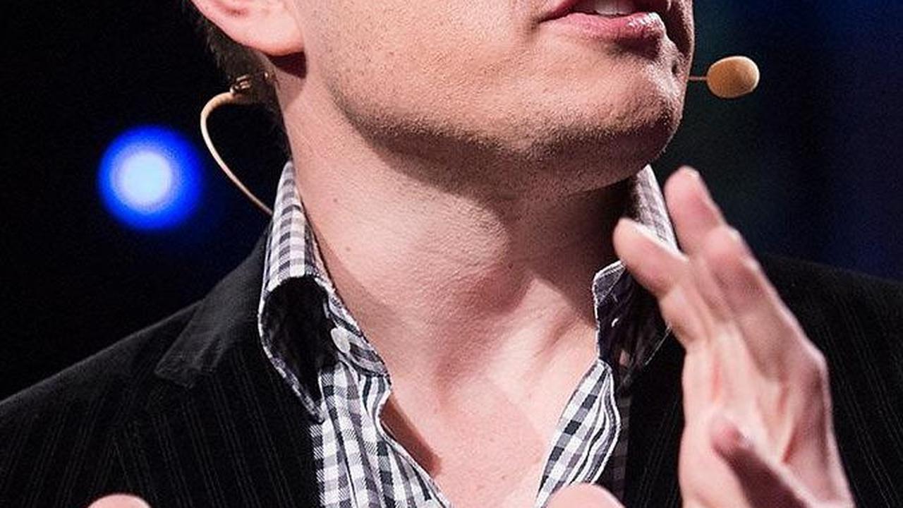 <b>1. Elon Musk</b>