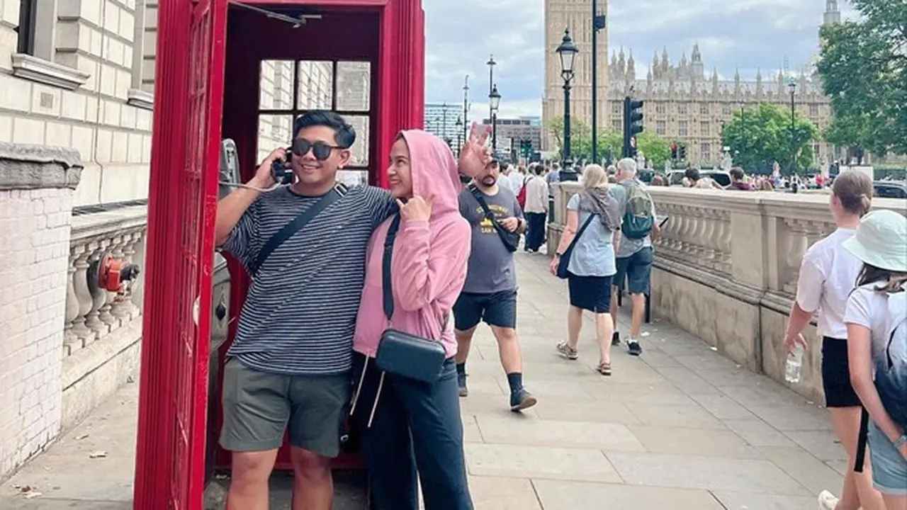 8 Potret Liburan Nina Zatulini dan Suami di London, Seru Banget