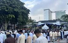 Ribuan Warga Padati Balai Kota Bandung untuk Shalat Idul Fitri 1447 H
