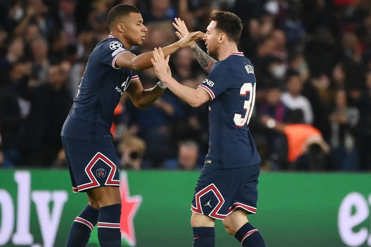 Kylian Mbappe dan Lionel Messi