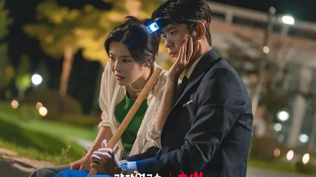 Lee Sub Bin dan Kang Tae Oh di drakor The Potato Lab. (tvN via Soompi)