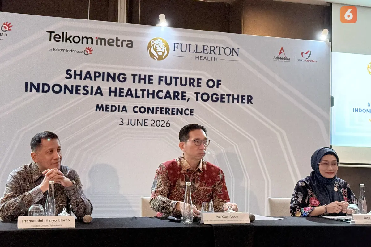 President Director TelkomMetra, Pramasaleh Haryo Utomo; Group CEO sekaligus Executive Director Fullerton Health, Ho Kuen Loon; dan CEO AdMedika Group, Dian Prambini. Liputan6.com/Iskandar