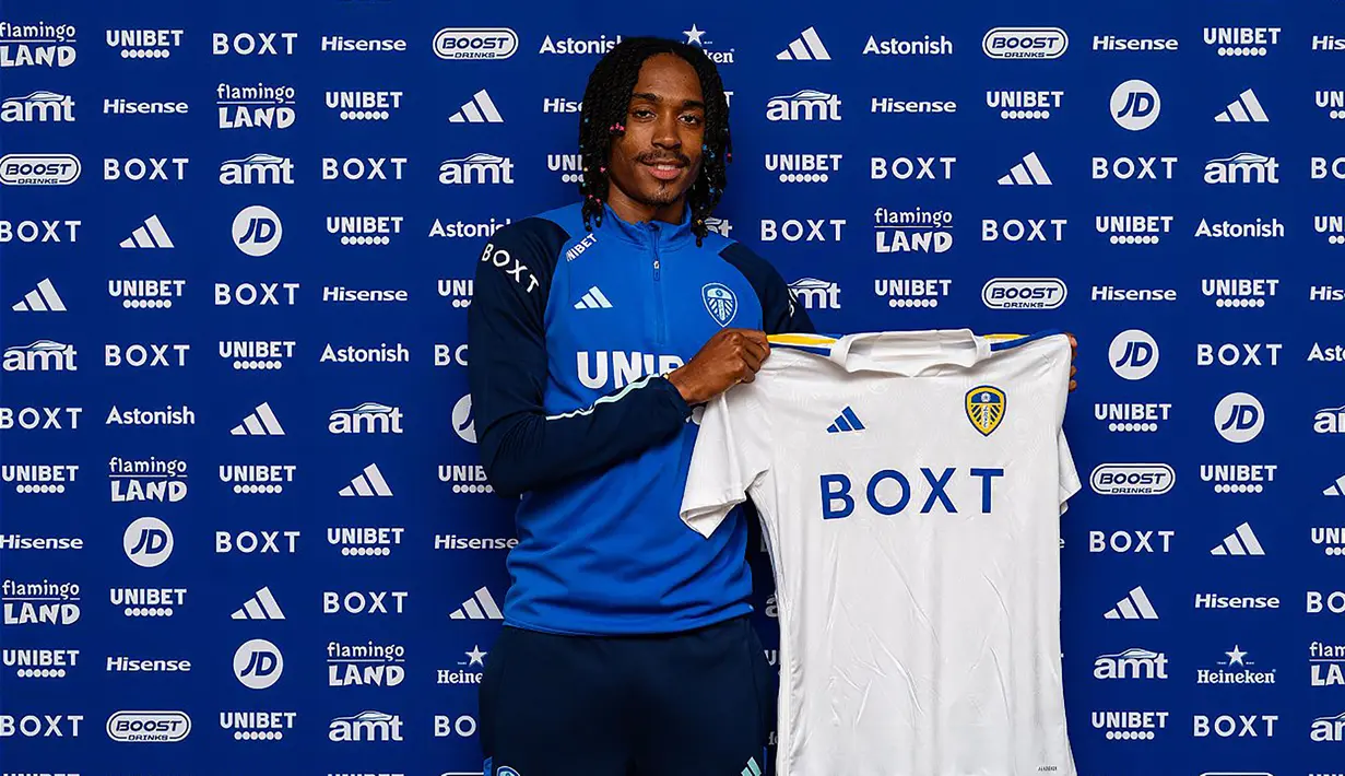 Bek kanan asal Inggris, Djed Spence yang didatangkan Tottenham Hotspur pada awal musim 2022/2023 dari Middlesbrough dengan nilai transfer 14,7 juta euro saat ini tengah dipinjamkan bersama Leeds United selama semusim hingga akhir musim 2023/2024. Sebelumnya ia juga sempat dipinjamkan Spurs ke Stade Rennais pada tengah musim 2022/2023 hingga akhir musim 2022/2023. Bersama Leeds United di Championship, ia baru tampil dalam 6 laga. (leedsunited.com)