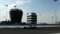 Hamilton Tercepat di Latihan Pertama GP Bahrain