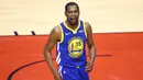 10. Kevin Durant (Basket): 65.4 juta dolar AS. (AFP/Vaughn Ridley)
