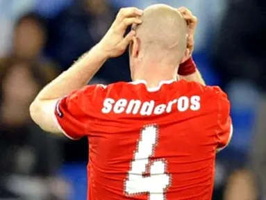 Swiss defender Philippe Senderos reacts after the Euro 2008 Championships Group A football match Switzerland vs. Turkey on June 11, 2008 at Jakob-Park stadium in Basel, Switzerland. AFP PHOTO - DDP / THOMAS LOHNES