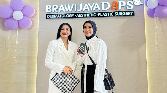 Nirina Zubir bersama Tantri Syalindri. (Dok: Brawijaya DAPS)