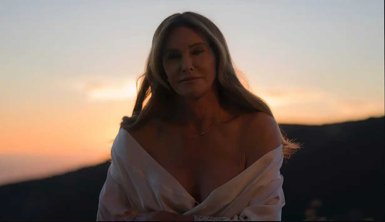 Dilansir dari People, Caitlyn Jenner sendiri tak bisa hadir karena kesibukan pekerjaan. (instagram/caitlynjenner)