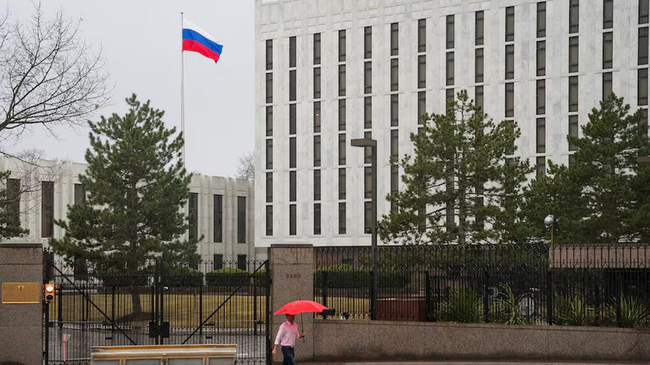 Rusia Bantah Tuduhan FBI yang Sebut Dalang Ancaman Bom di TPS Saat Pemilu AS