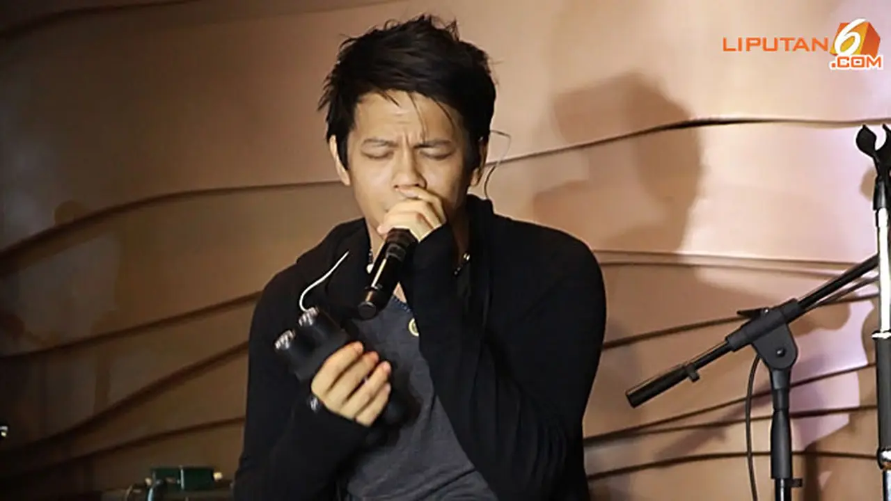 ariel-noahh-130219c.jpg